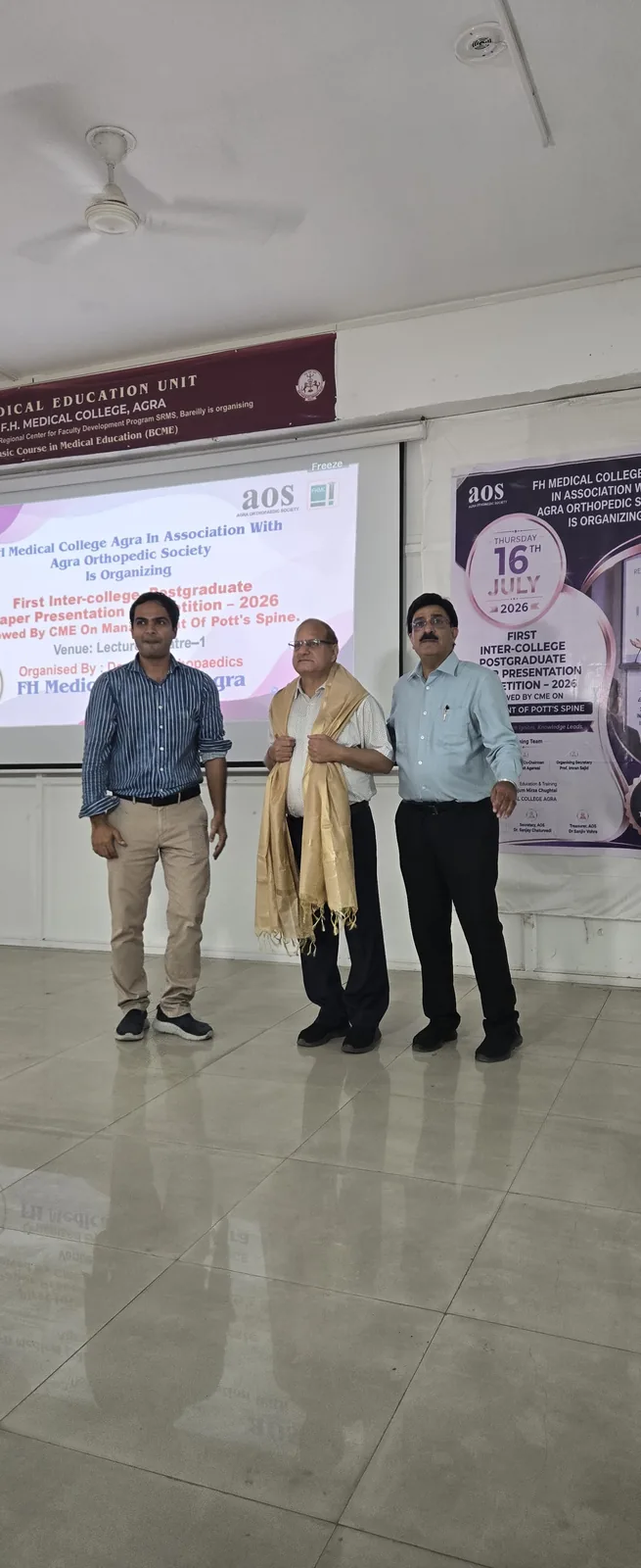 Participant felicitation during the AOS PG paper presentation competition